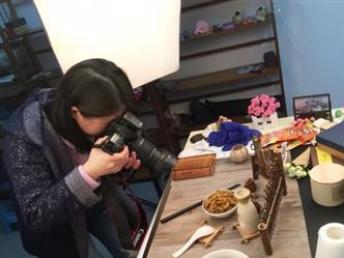 重慶涪陵帥成攝影 專業(yè)聚會跟拍與產(chǎn)品拍攝服務(wù)