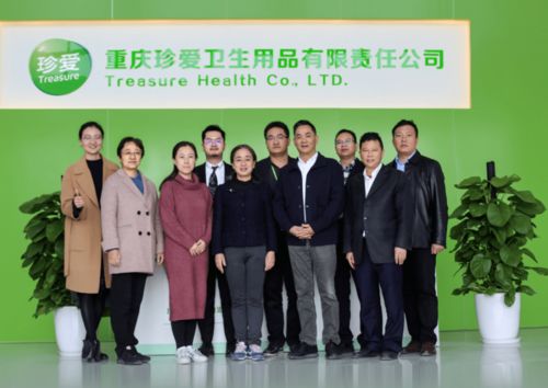 生活用紙委員會走訪考察重慶衛(wèi)生用品企業(yè)之二 重慶珍愛衛(wèi)生用品有限責(zé)任公司與重慶禮儀